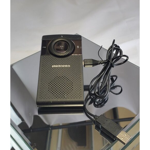 Plantronics K100 Bluetooth Speakerphone & FM Transmitter Car Kit - Picture 1 of 6